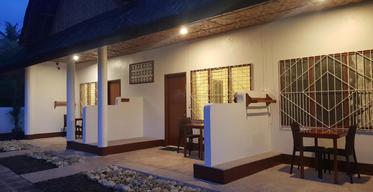 Divers Lodge Moalboal Buitenkant foto